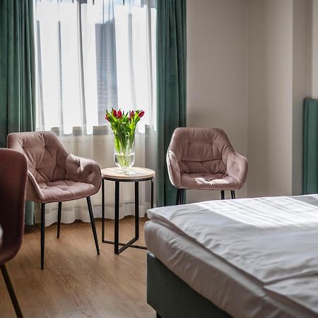 Hotel H12**** Красков Екстериор снимка