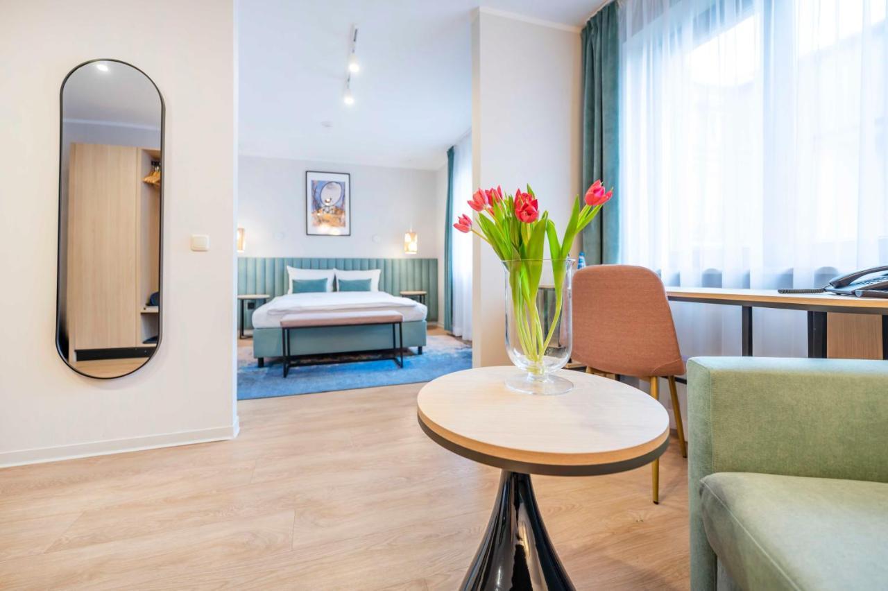 Hotel H12**** Красков Екстериор снимка