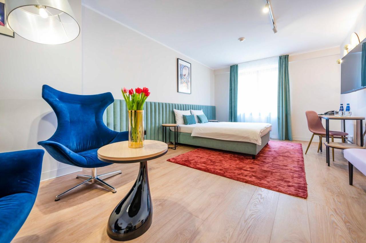 Hotel H12**** Красков Екстериор снимка
