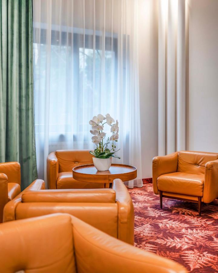 Hotel H12**** Красков Екстериор снимка