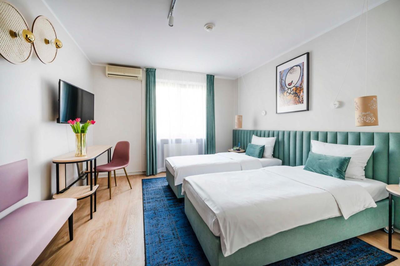 Hotel H12**** Красков Екстериор снимка