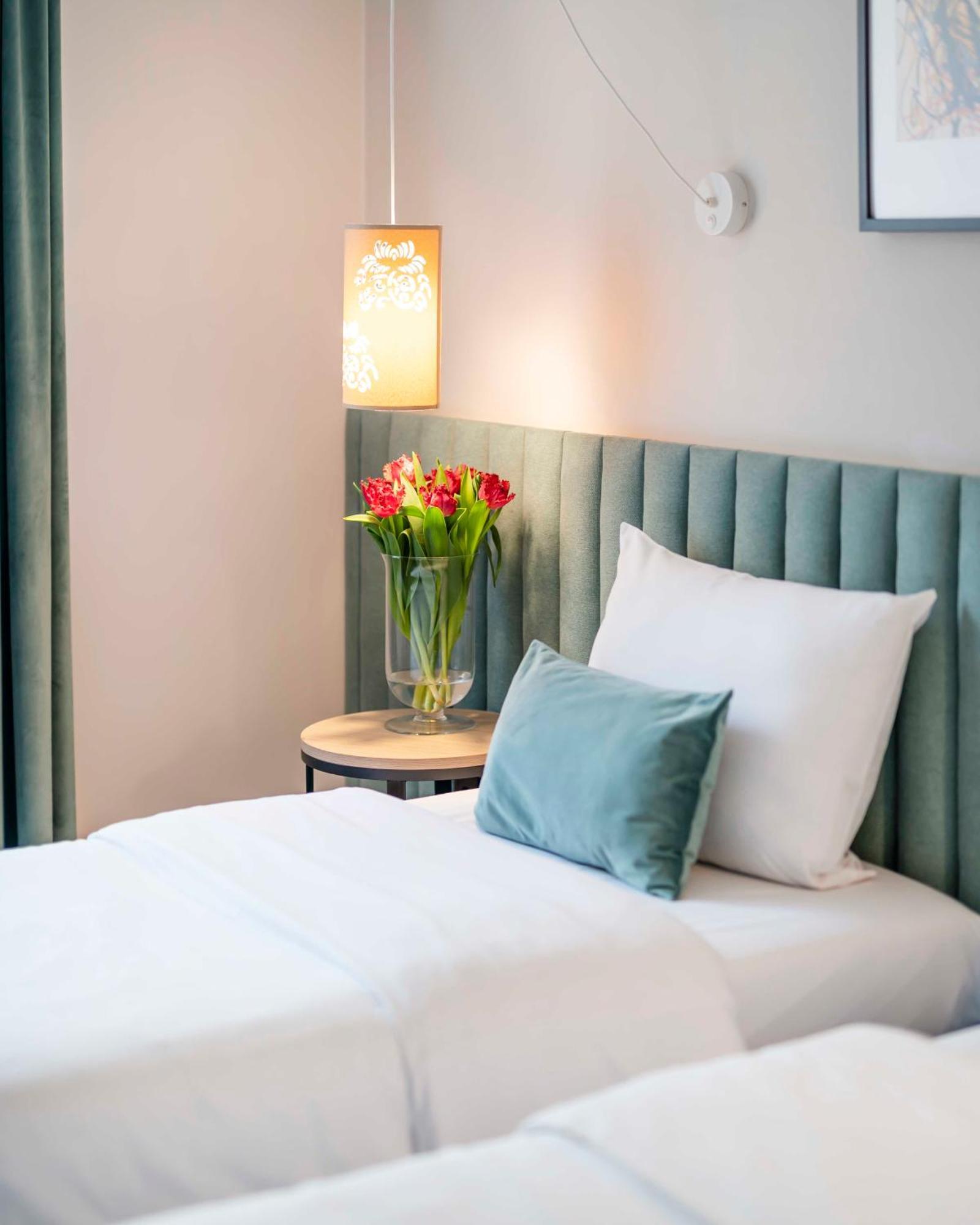 Hotel H12**** Красков Екстериор снимка