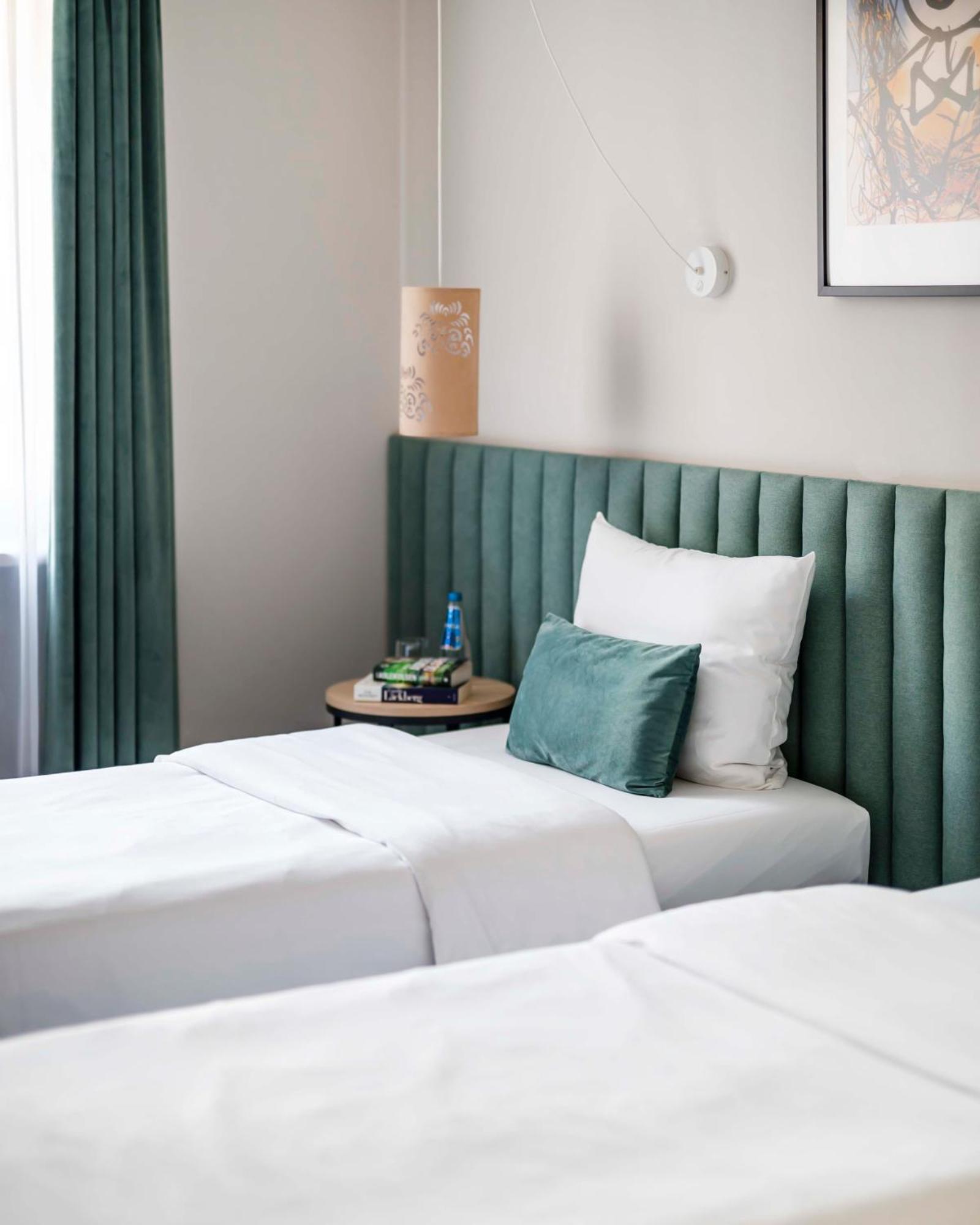Hotel H12**** Красков Екстериор снимка
